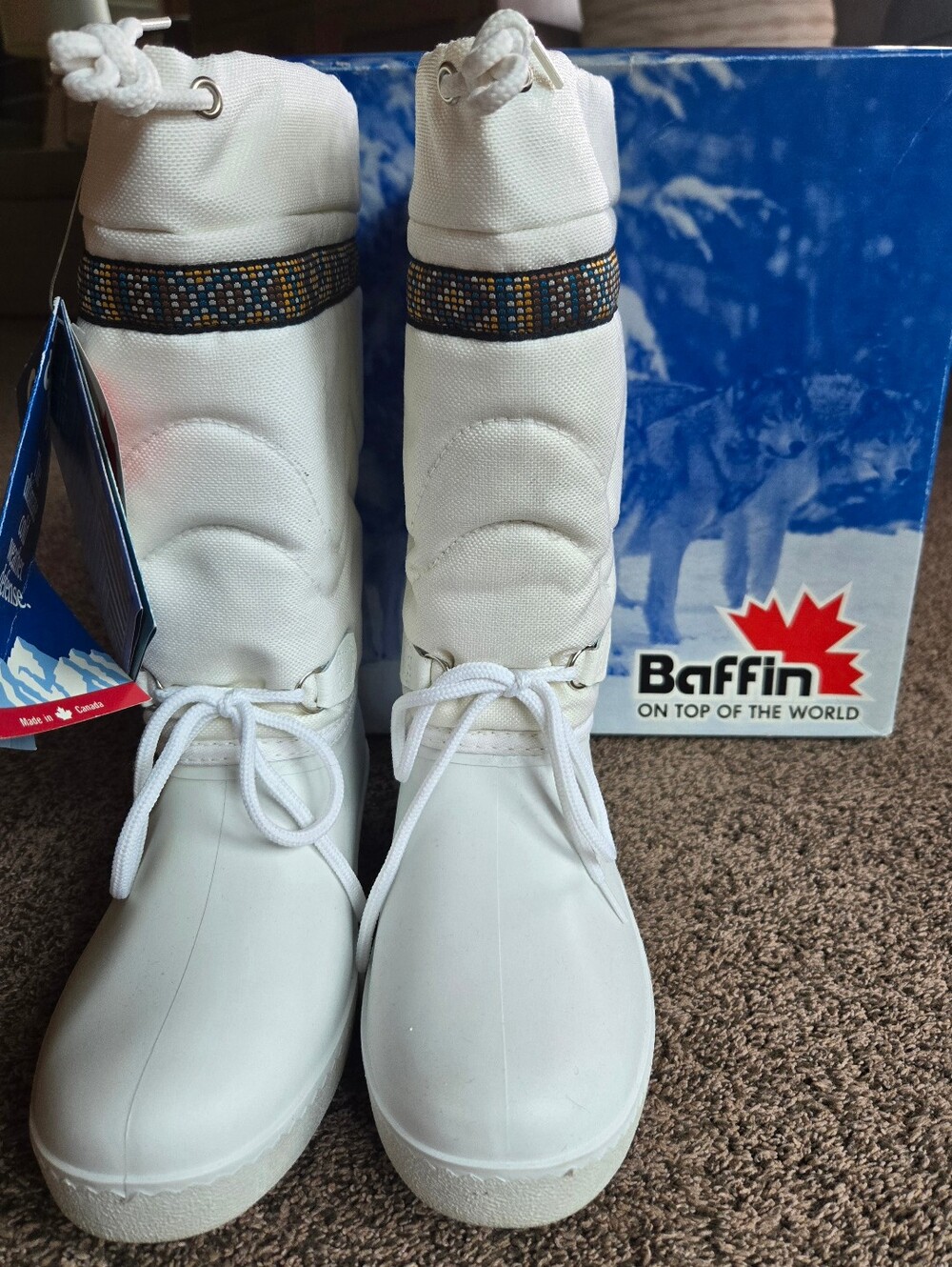 Baffin White Women's Insulated Lace-Up Winter Boots